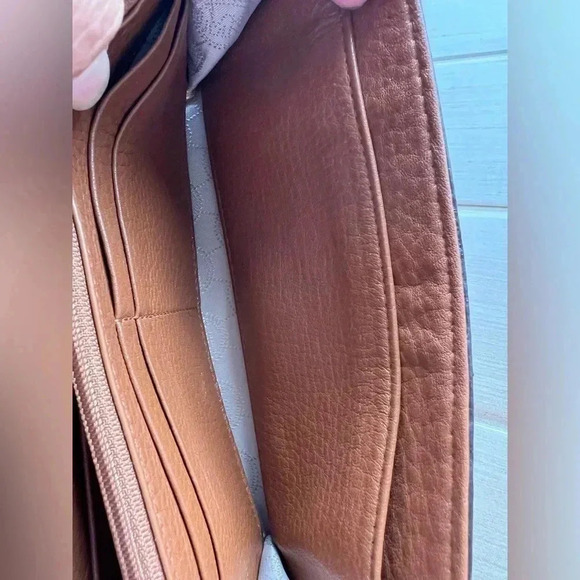 MICHAEL MICHAEL KORS Brown Leather Fulton Flap Continental Wallet - Picture 8 of 12